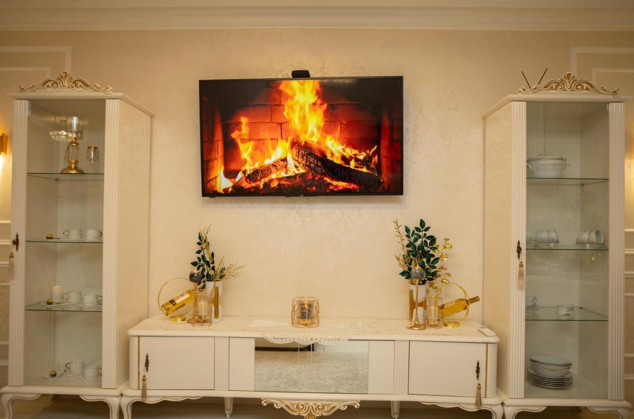 Center Candle Apartment Chisinau Bagian luar foto