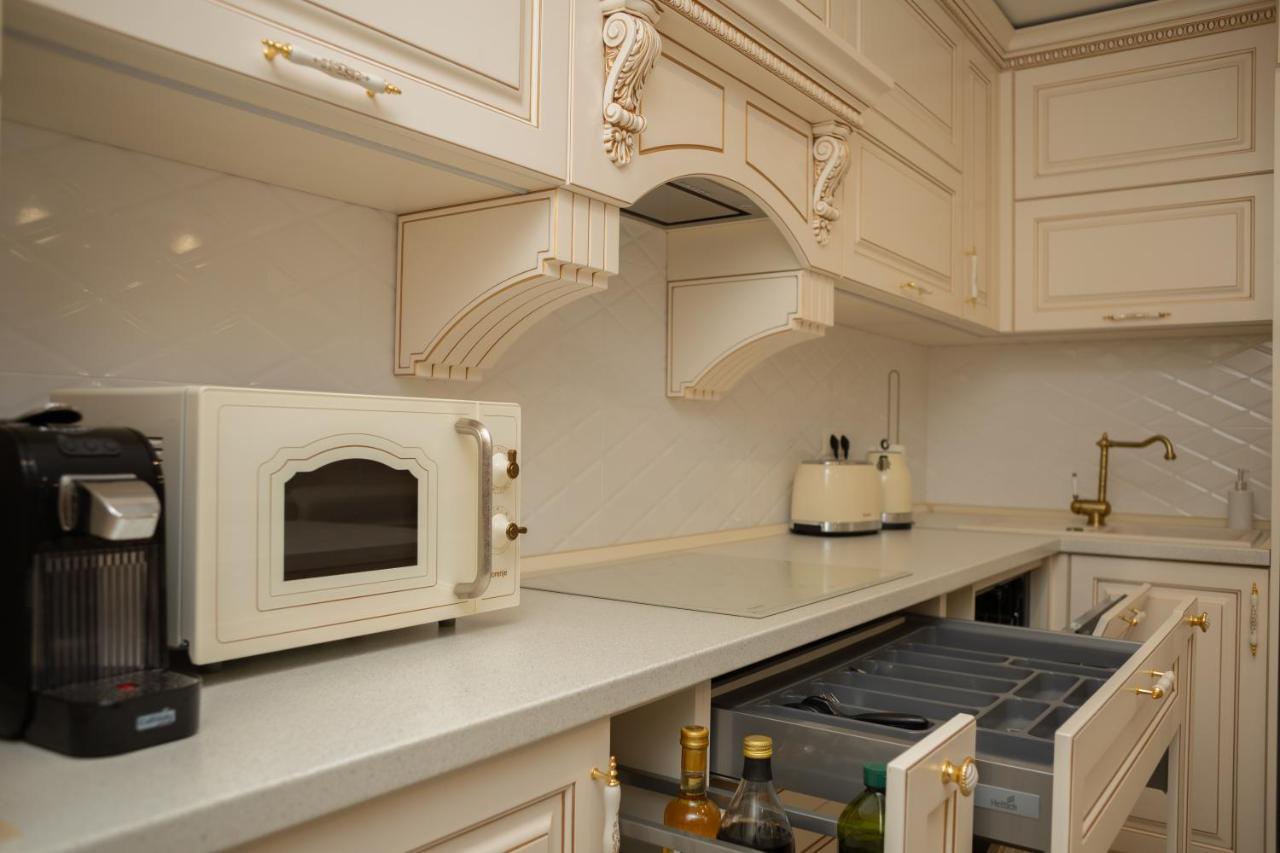 Center Candle Apartment Chisinau Bagian luar foto