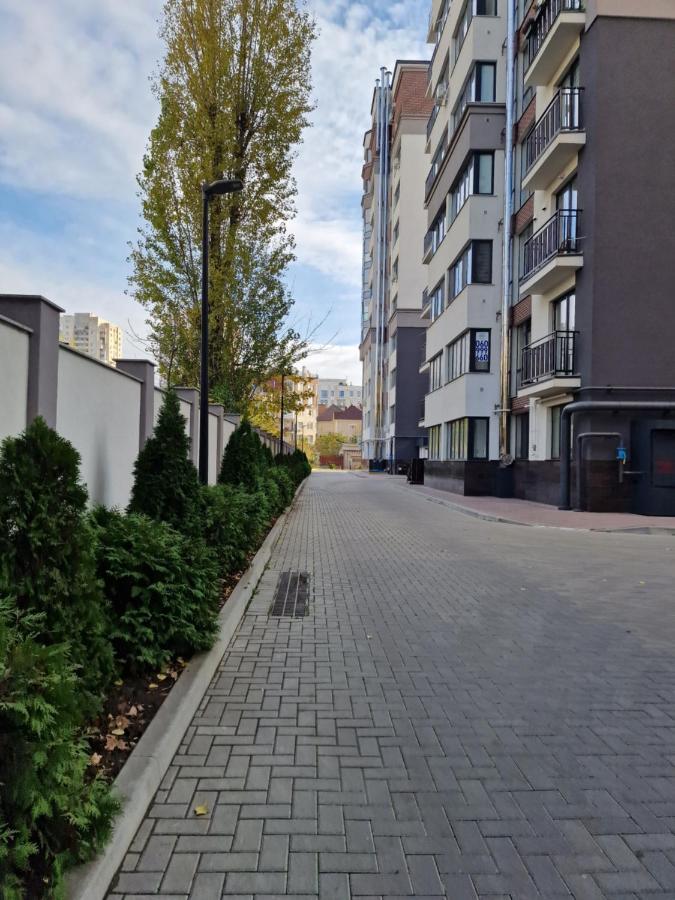 Center Candle Apartment Chisinau Bagian luar foto