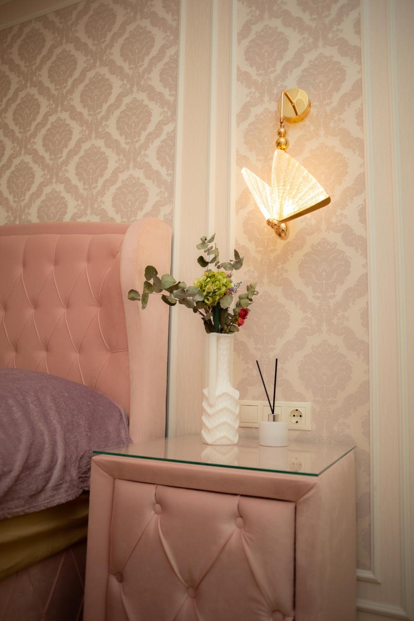 Center Candle Apartment Chisinau Bagian luar foto